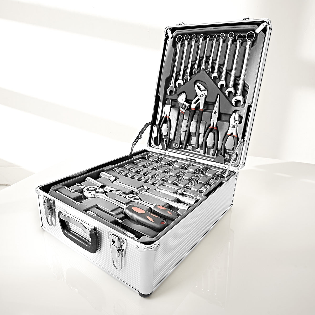 186-Pc Vanadium Tool Set, Wheeled Case