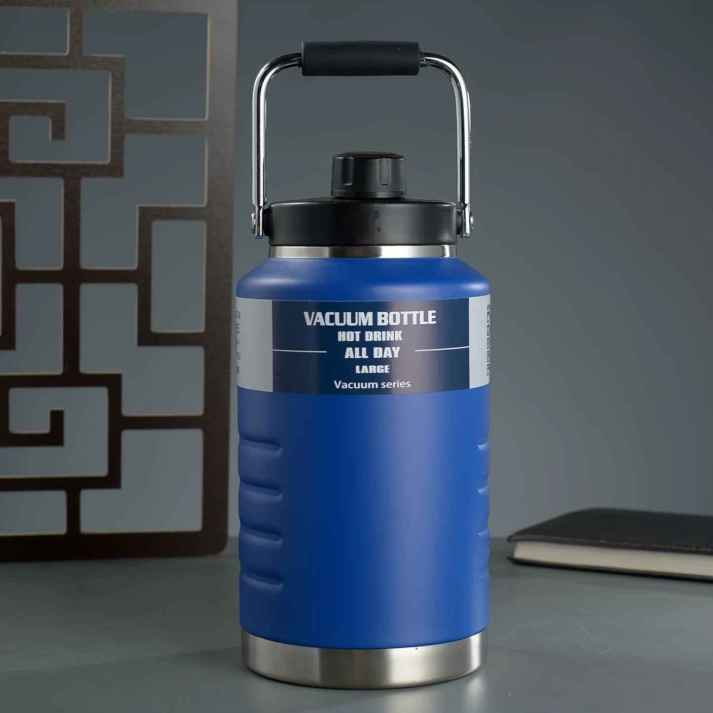 Large-Capacity Insulated Water Jug