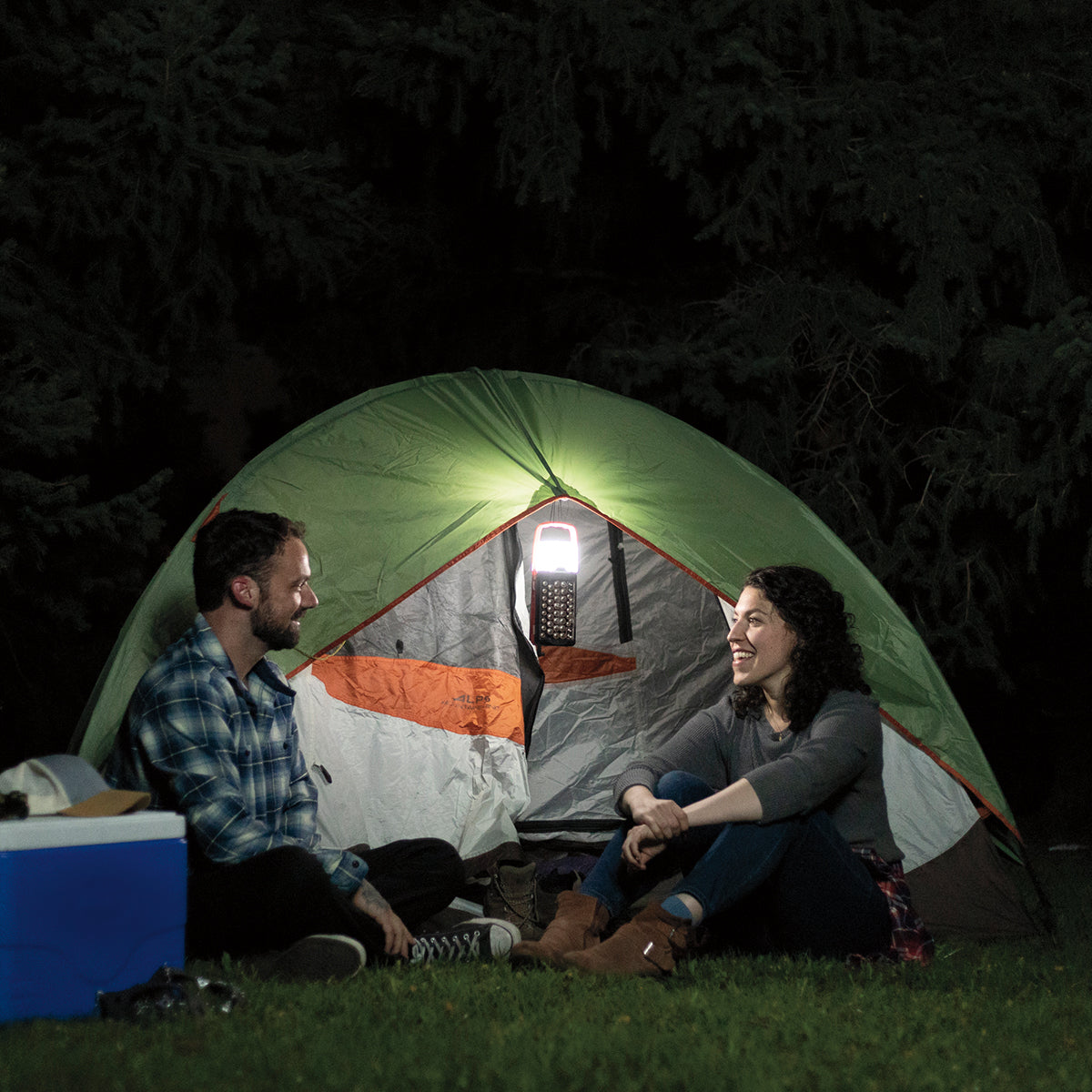 1,000-Lumen Lantern with Battery Storage