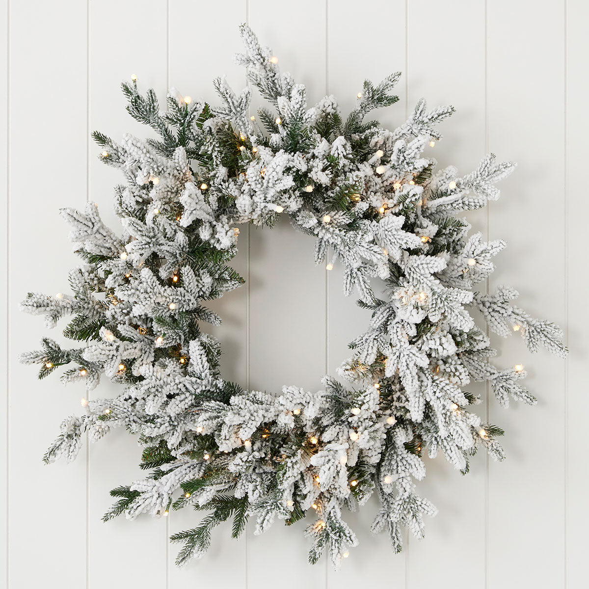 24'' Flocked Pine Wreath, 150 Warm LEDs