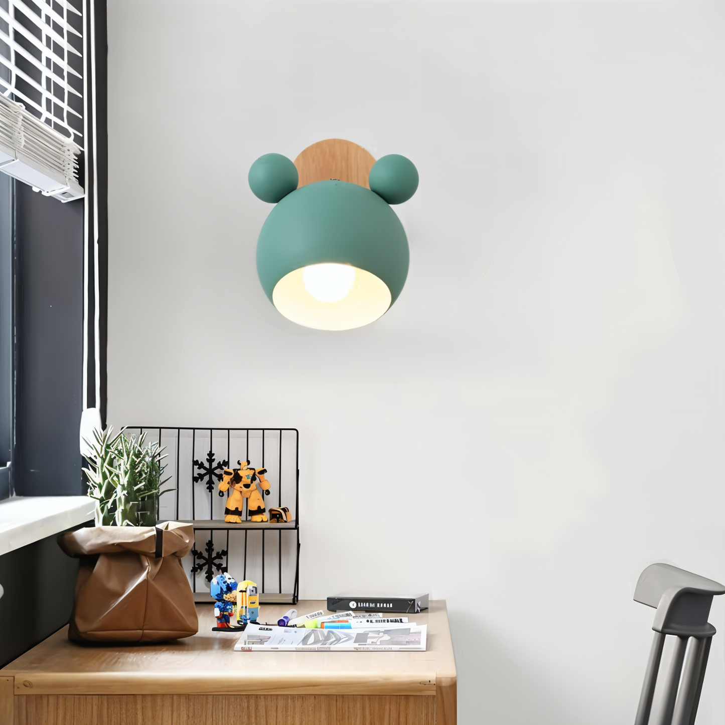 Playful Mouse Wall Lamp for Kids' Rooms