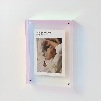 Seravina Floating Acrylic Photo Frame