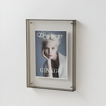 Seravina Floating Acrylic Photo Frame