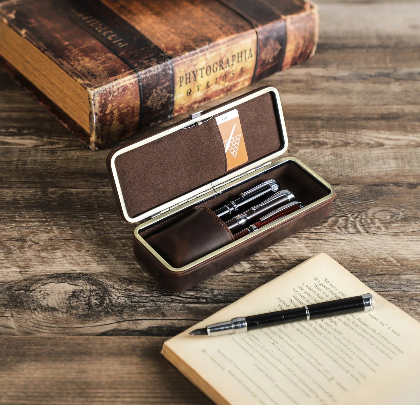 Vintage 3-Slot Leather Pen Case