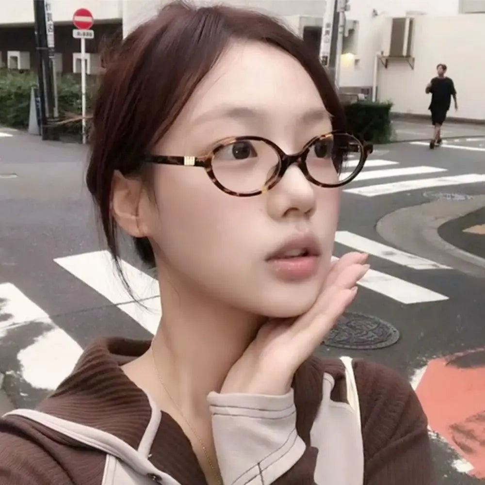 Y2K Oval Frame Sunglasses