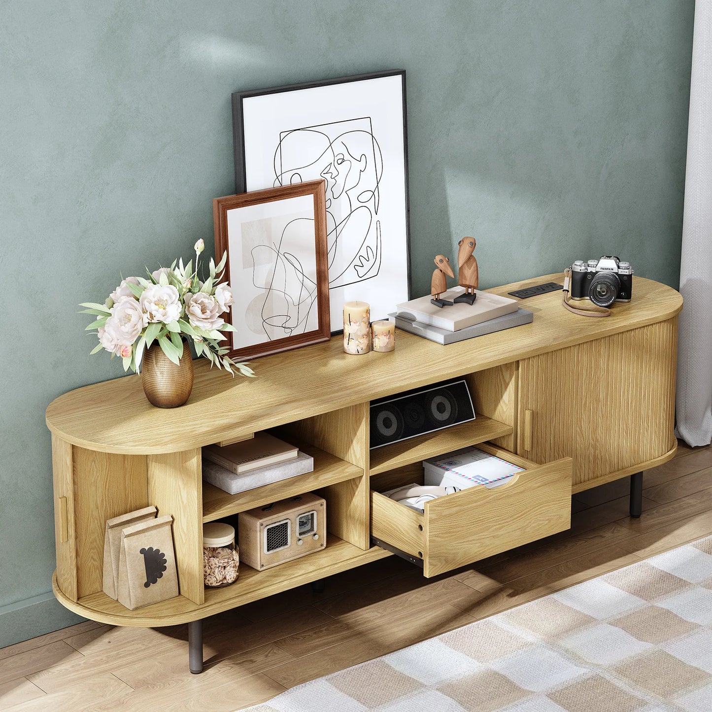 Castleford Media Entertainment Console