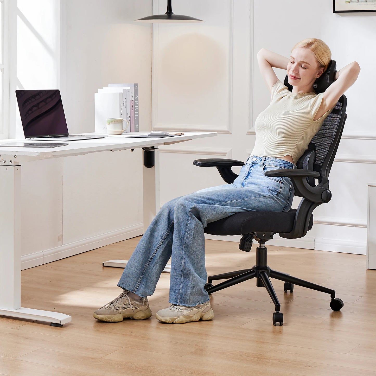 Supreme High-Back Mesh Office Chair