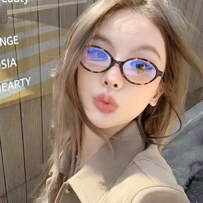 Y2K Oval Frame Sunglasses