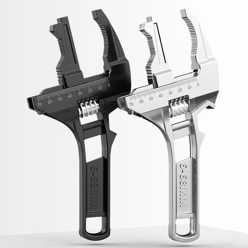 Adjustable Pipe Wrench & Nut Key Set