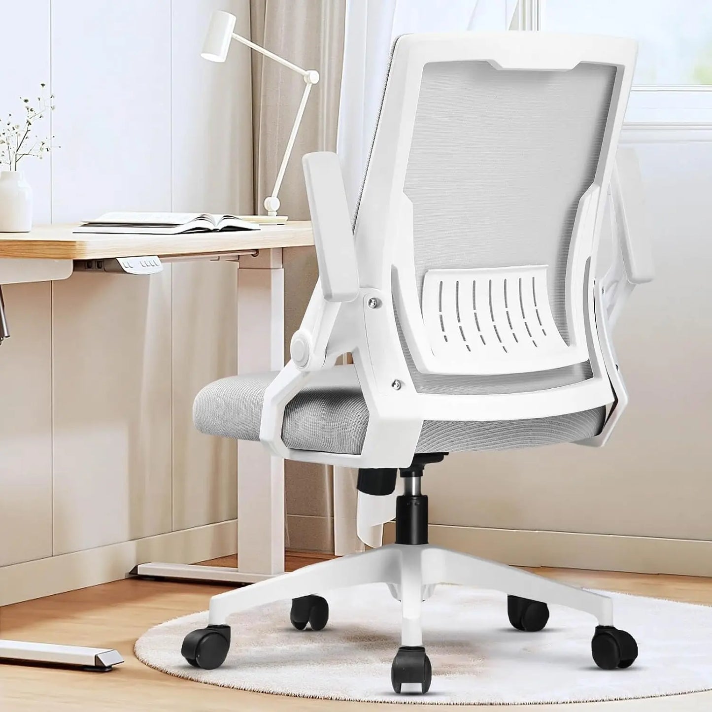 Simple Modern Mesh Office Chair
