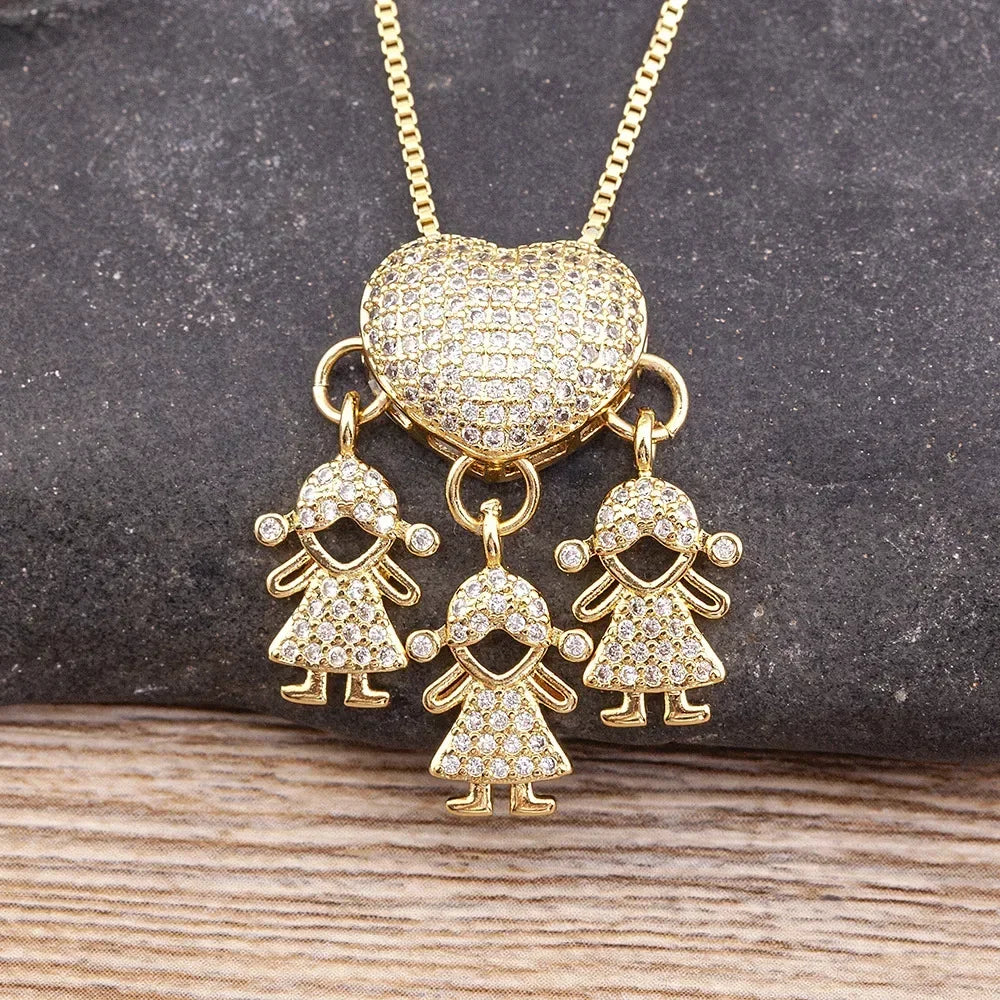 18K Gold Heart Pendant Necklace for Moms
