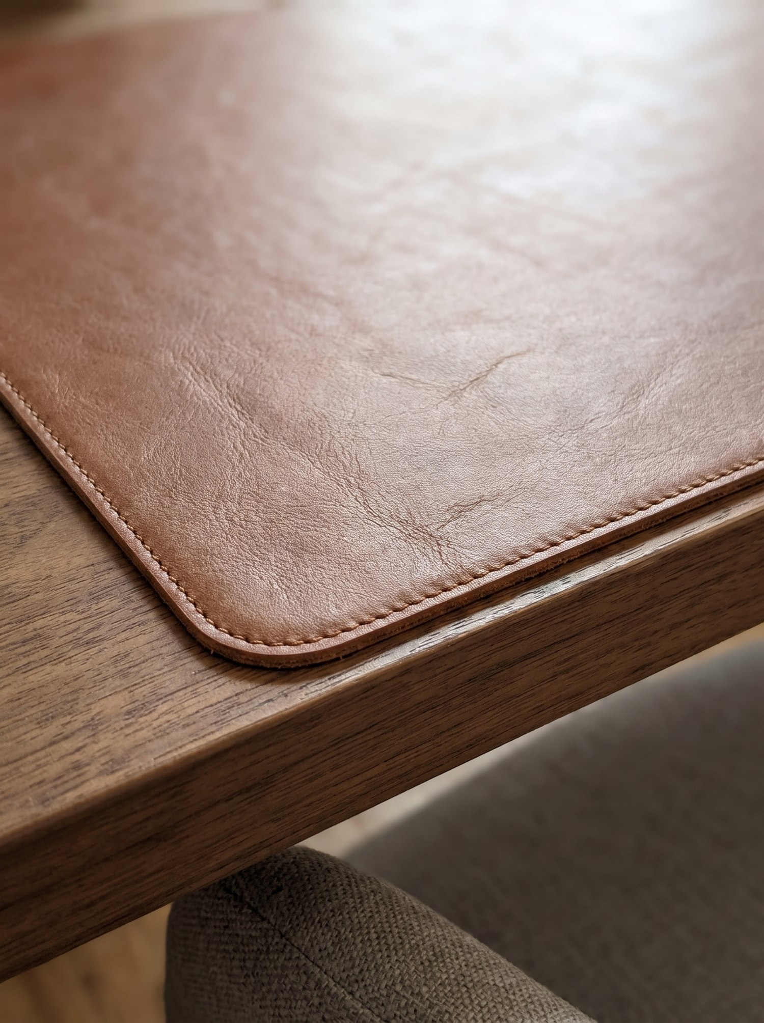 Desk Mat - Minimalist Leather Desk Mat - Smooth Leather, Built for Daily Use