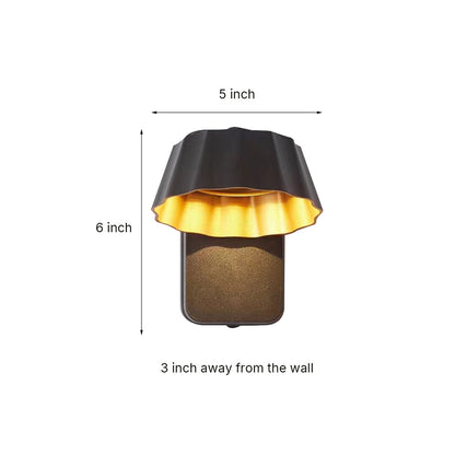 Technical dimensions diagram showing measurements and specifications for wall light design